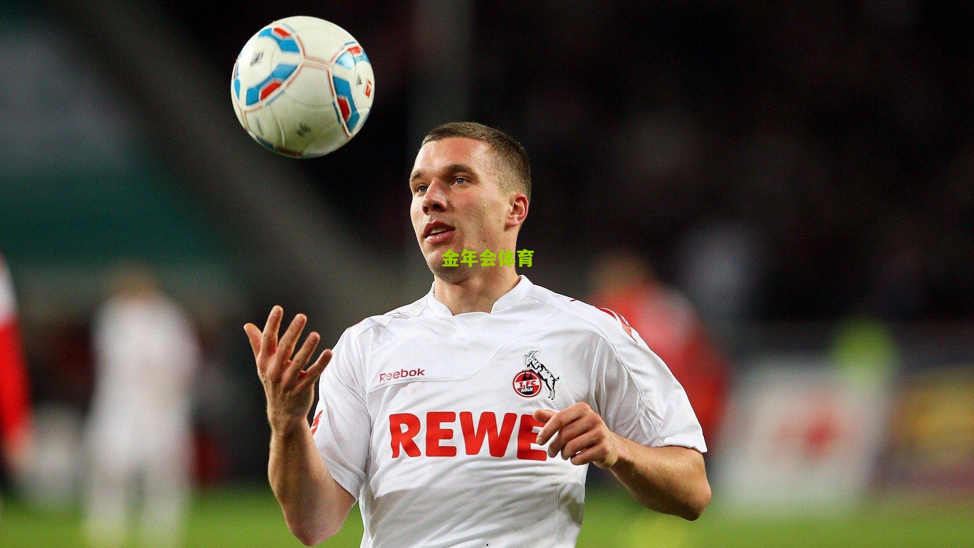 乌拉圭国脚丰塞卡租借加盟皇家奥维耶多，西乙升级战注入南美强援